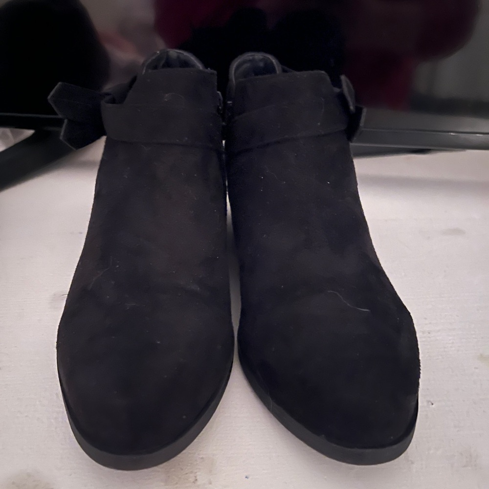 Elegant Black Ankle Boots